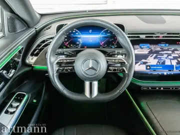 MERCEDES-BENZ E 220 d T AMG Night Pano Leder AHK KeyGo 360