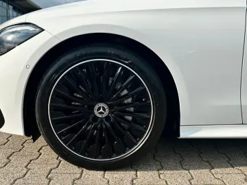 MERCEDES-BENZ CLE 200 Cabriolet AMG Night Burmester Mem RüK