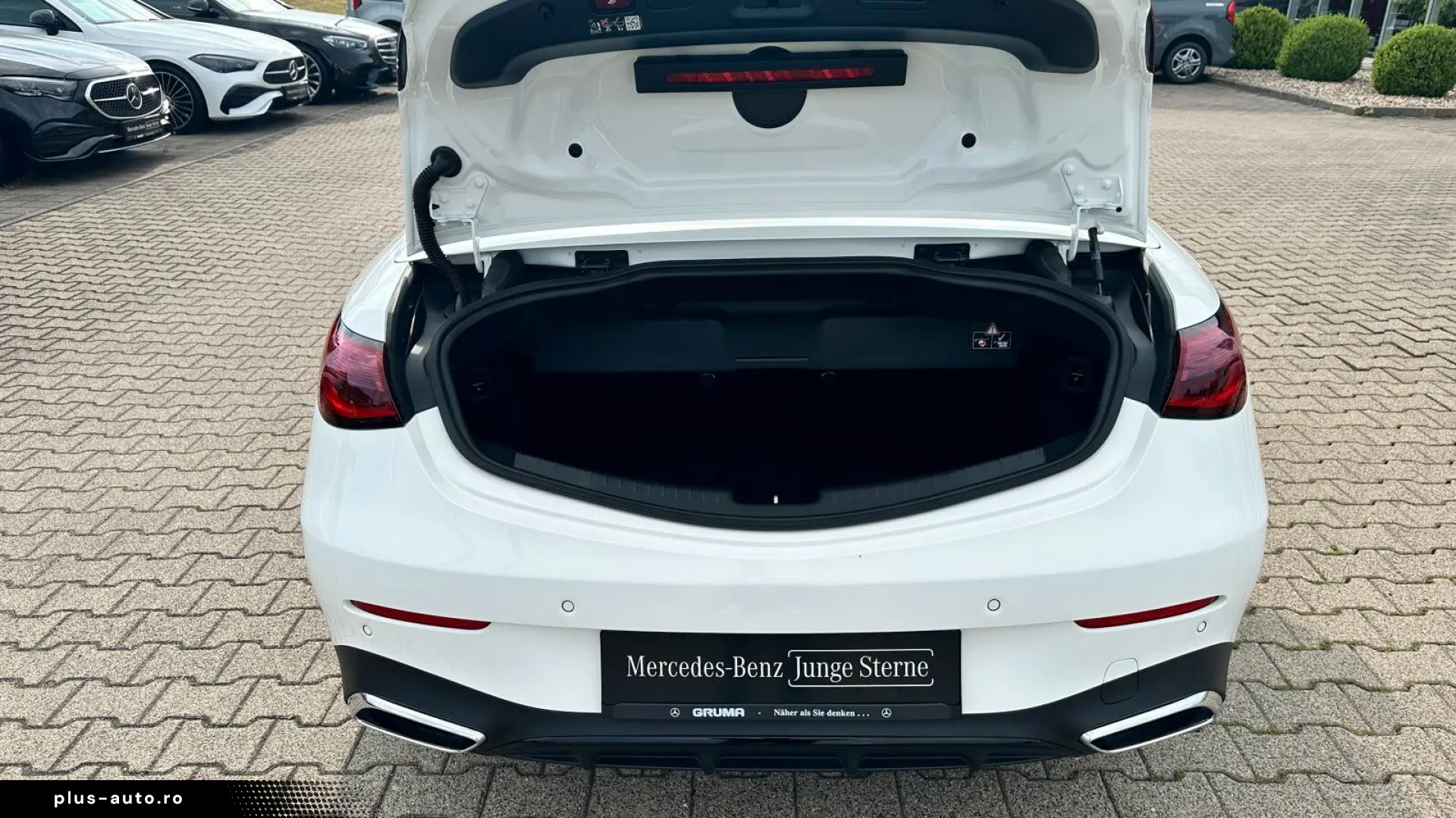 MERCEDES-BENZ CLE 200 Cabriolet AMG Night Burmester Mem RüK