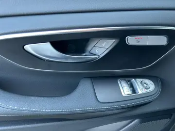MERCEDES-BENZ EQV 300 AVANTGARDE Lang LED LIEGE DISTR KAMERA