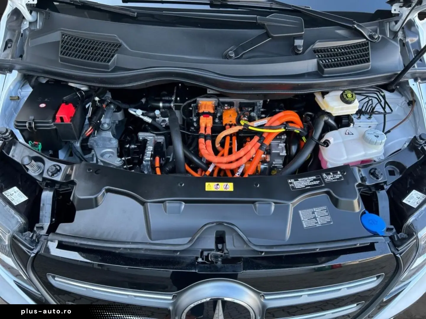 MERCEDES-BENZ EQV 300 AVANTGARDE Lang LED LIEGE DISTR KAMERA