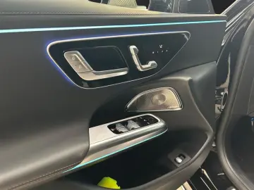 MERCEDES-BENZ E 450 d 4MATIC AMG Premium Head Up AHV