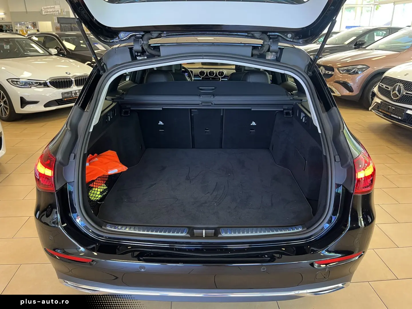 MERCEDES-BENZ C 200 MBUX CAM SHZ Navi 1Hand ST-Heiz