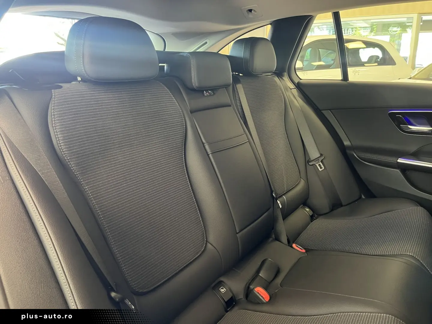 MERCEDES-BENZ C 200 MBUX CAM SHZ Navi 1Hand ST-Heiz
