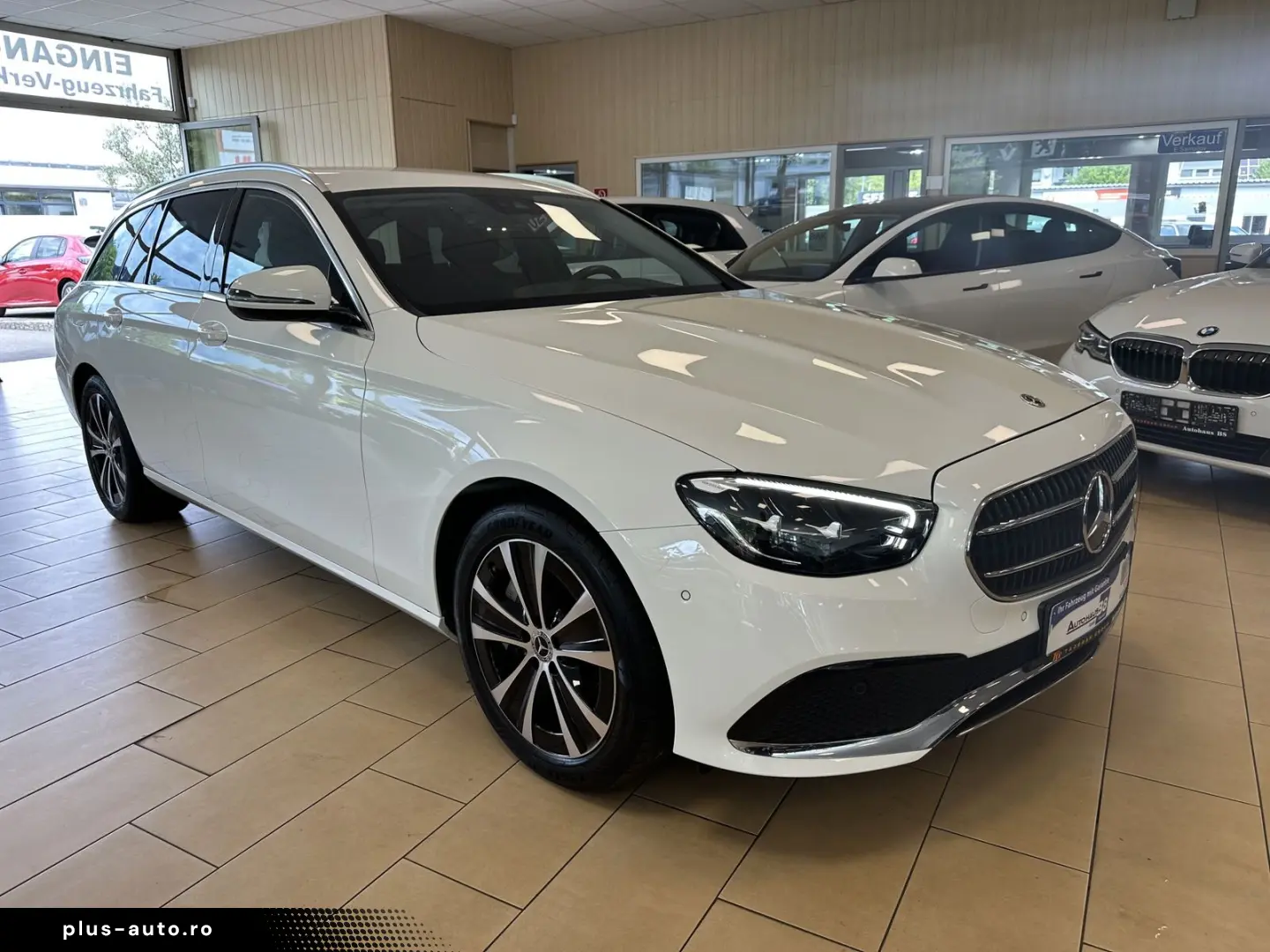MERCEDES-BENZ E 300  AHK CAM Ambiente MBUX
