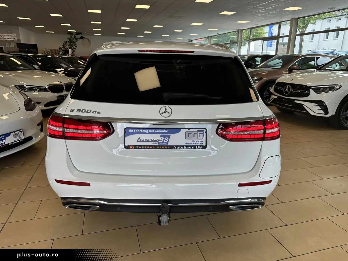 MERCEDES-BENZ E 300  AHK CAM Ambiente MBUX