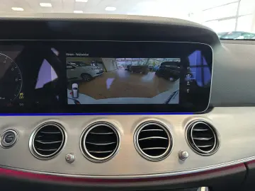 MERCEDES-BENZ E 300  AHK CAM Ambiente MBUX