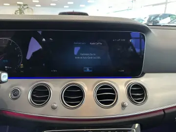 MERCEDES-BENZ E 300  AHK CAM Ambiente MBUX