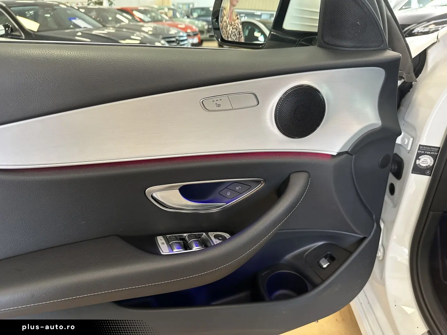 MERCEDES-BENZ E 300  AHK CAM Ambiente MBUX