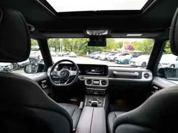 MERCEDES-BENZ G400 d AMG Line NIGHT AHK STANDHZ. SHD MULTIB.