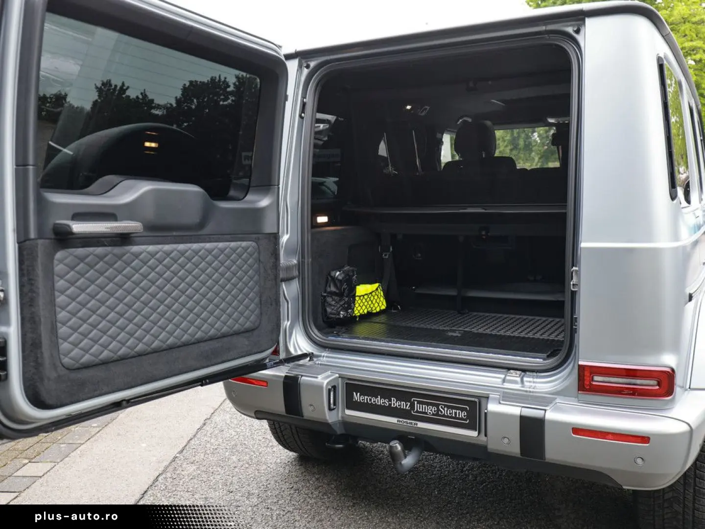 MERCEDES-BENZ G400 d AMG Line NIGHT AHK STANDHZ. SHD MULTIB.