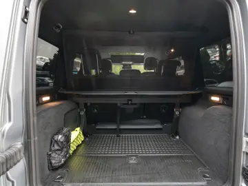 MERCEDES-BENZ G400 d AMG Line NIGHT AHK STANDHZ. SHD MULTIB.