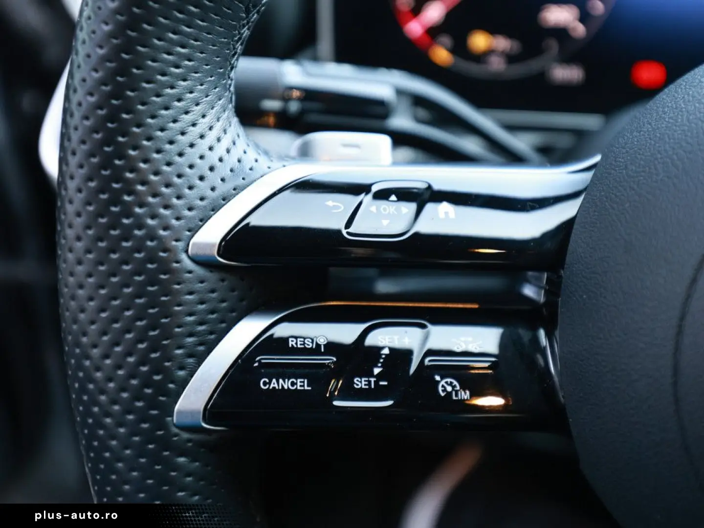 MERCEDES-BENZ C 220 d AMG Sport AHK Distr. LED Navi Ka