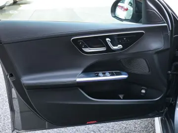 MERCEDES-BENZ C 220 d AMG Sport AHK Distr. LED Navi Ka