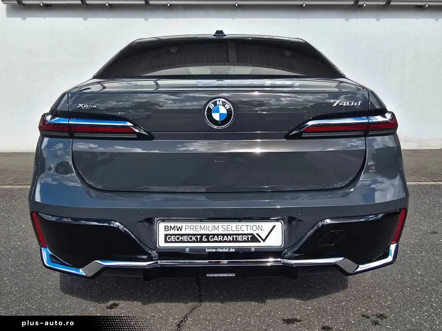 BMW 740d xDrive M Sportpaket Standhzg SkyLounge 21