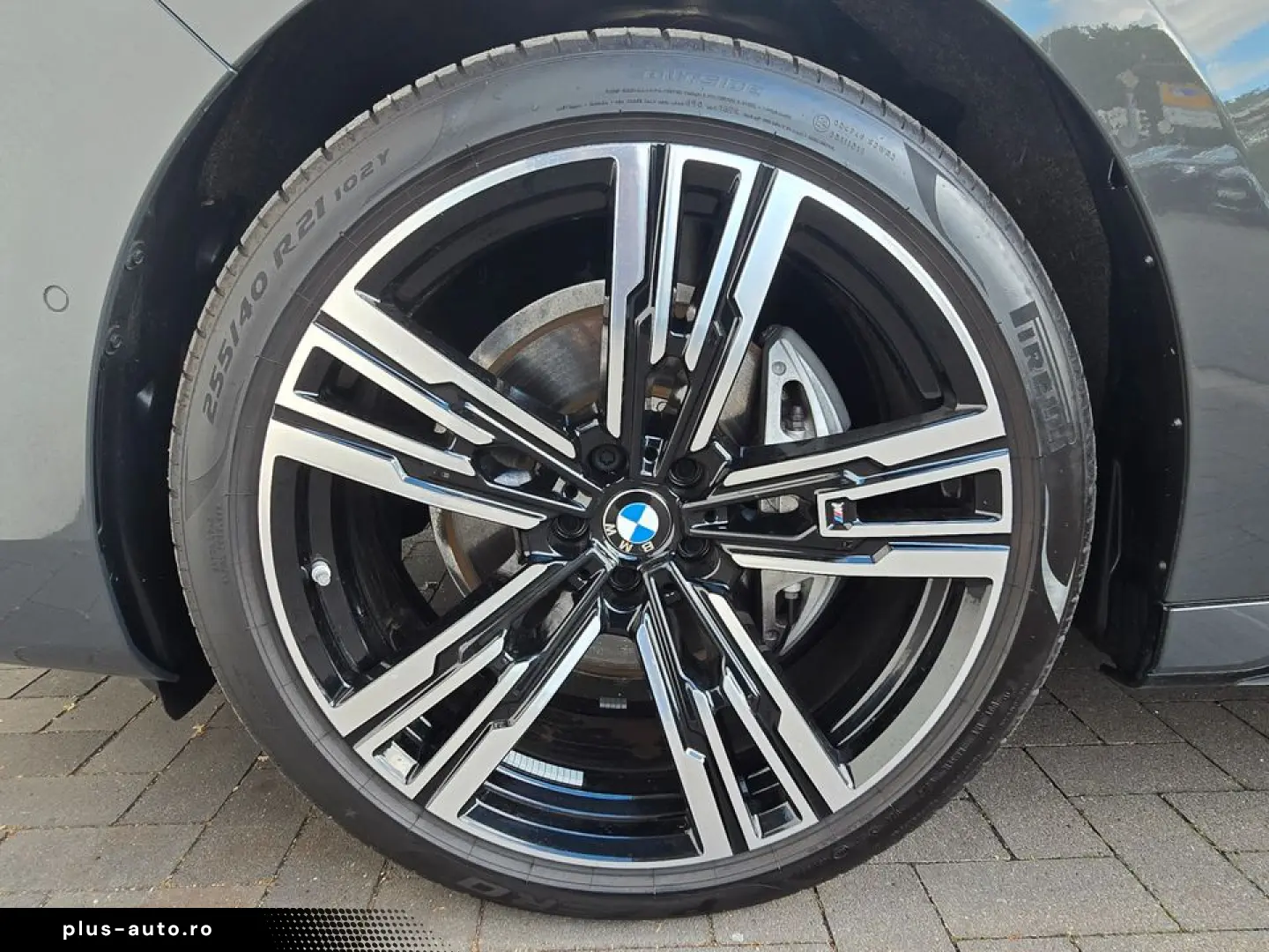 BMW 740d xDrive M Sportpaket Standhzg SkyLounge 21
