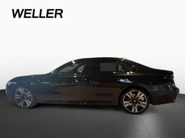 BMW 740d xDr M Sport StHz AHK SkyL B&W AutoB Iconic