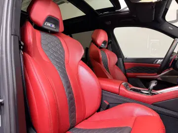 BMW X5 M Competition  Pano Head-Up Bowers&Wilkins