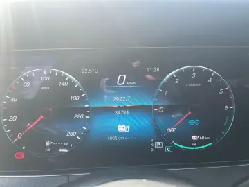 MERCEDES-BENZ E 300 de 4M AMG NIGHT MLED 360  HUD PA…