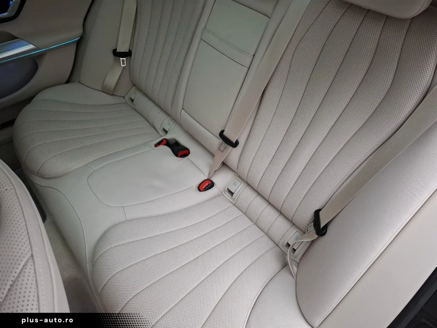 MERCEDES-BENZ E 300 de 4M Avantgarde Advanced Pano H&hellip;
