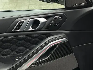 BMW X6 M  COMPETITION LASER FULL CARBON PANO HUD H&K