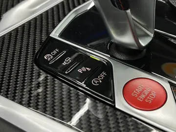 BMW X6 M  COMPETITION LASER FULL CARBON PANO HUD H&K