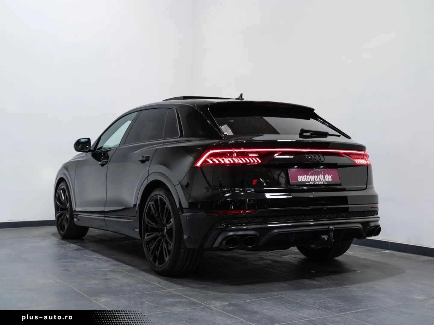AUDI SQ8 QU COMPETITION PLUS IN&OUT CARBON MATRIX HEA