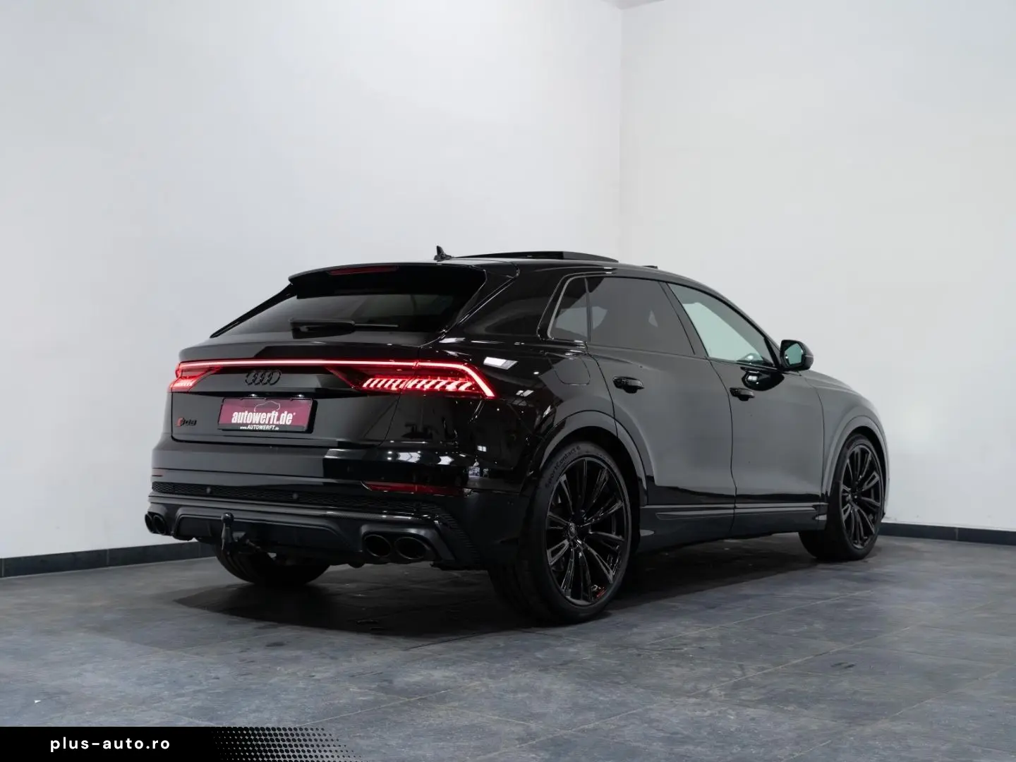 AUDI SQ8 QU COMPETITION PLUS IN&OUT CARBON MATRIX HEA