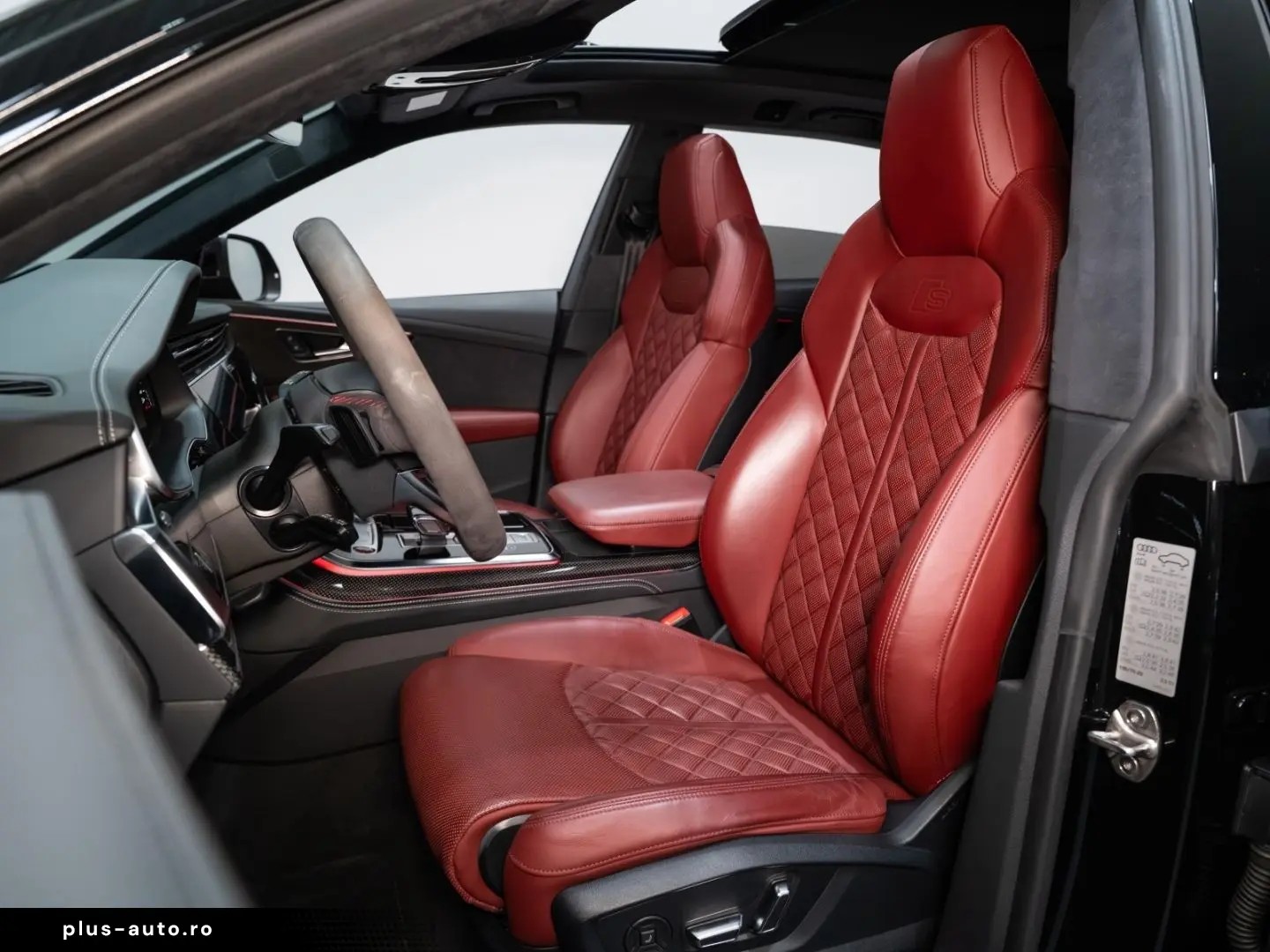AUDI SQ8 QU COMPETITION PLUS IN&OUT CARBON MATRIX HEA