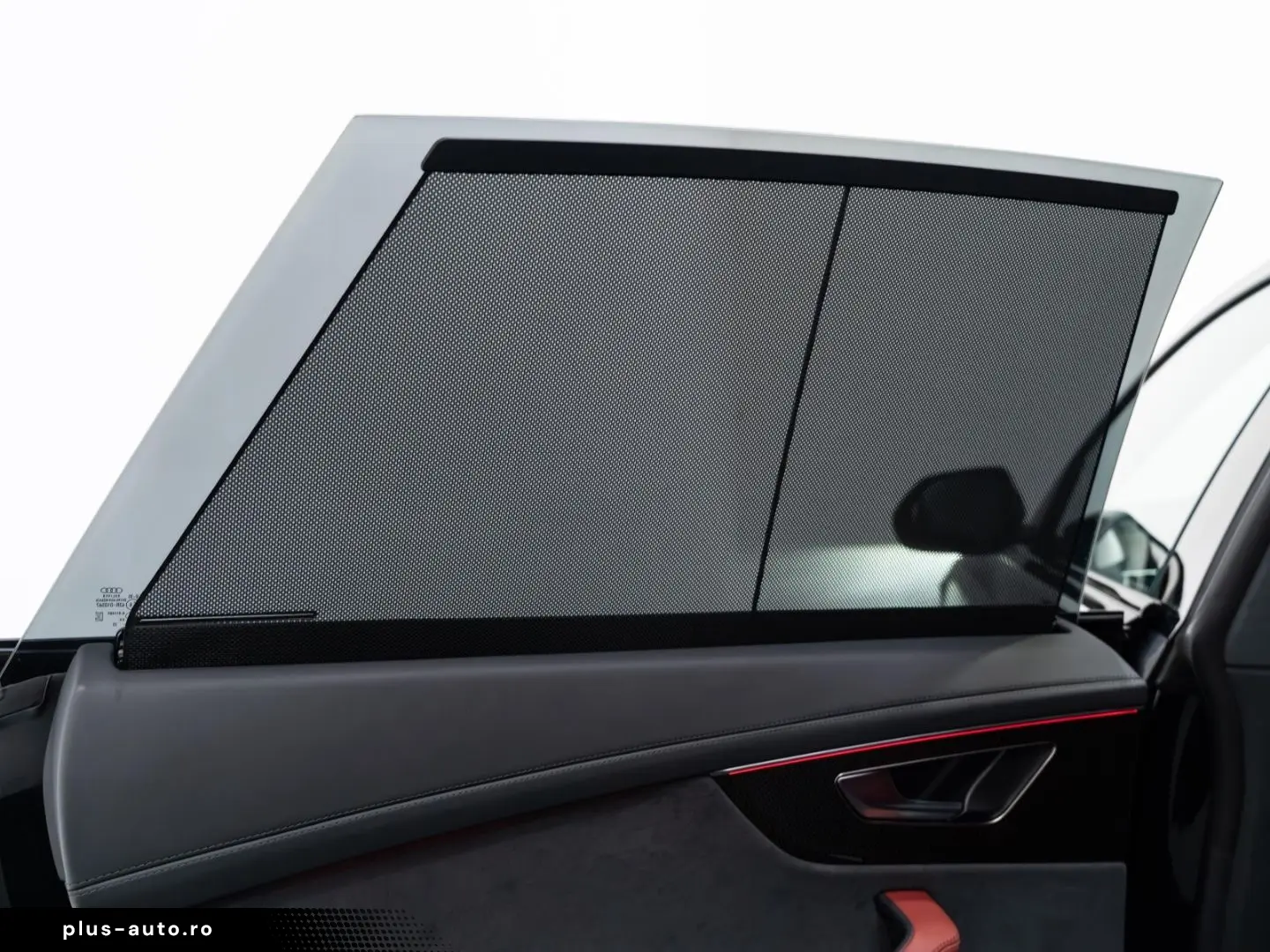 AUDI SQ8 QU COMPETITION PLUS IN&OUT CARBON MATRIX HEA