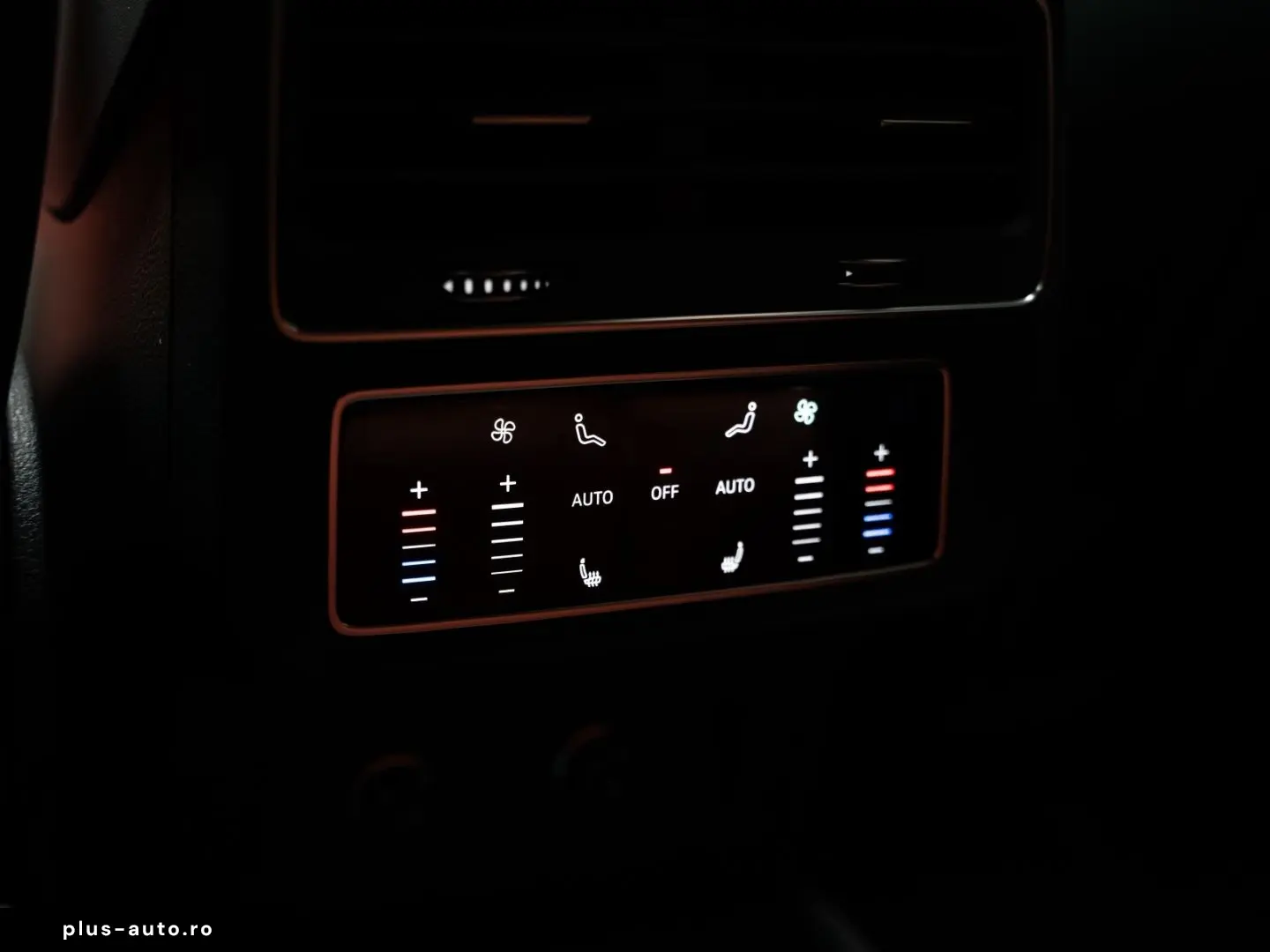 AUDI SQ8 QU COMPETITION PLUS IN&OUT CARBON MATRIX HEA