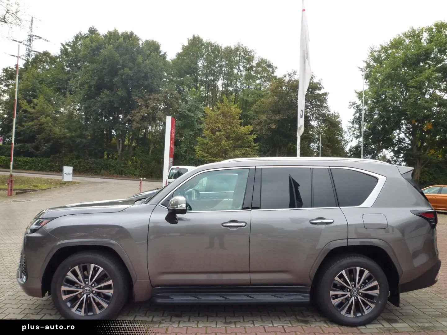 LEXUS LX 500 d SOFORT FULL OPTION STOCK BERLIN