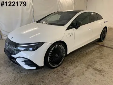 MERCEDES-BENZ EQE 43 AMG 4M HYPERSCREEN MASSAGE PANO 21ZOLL