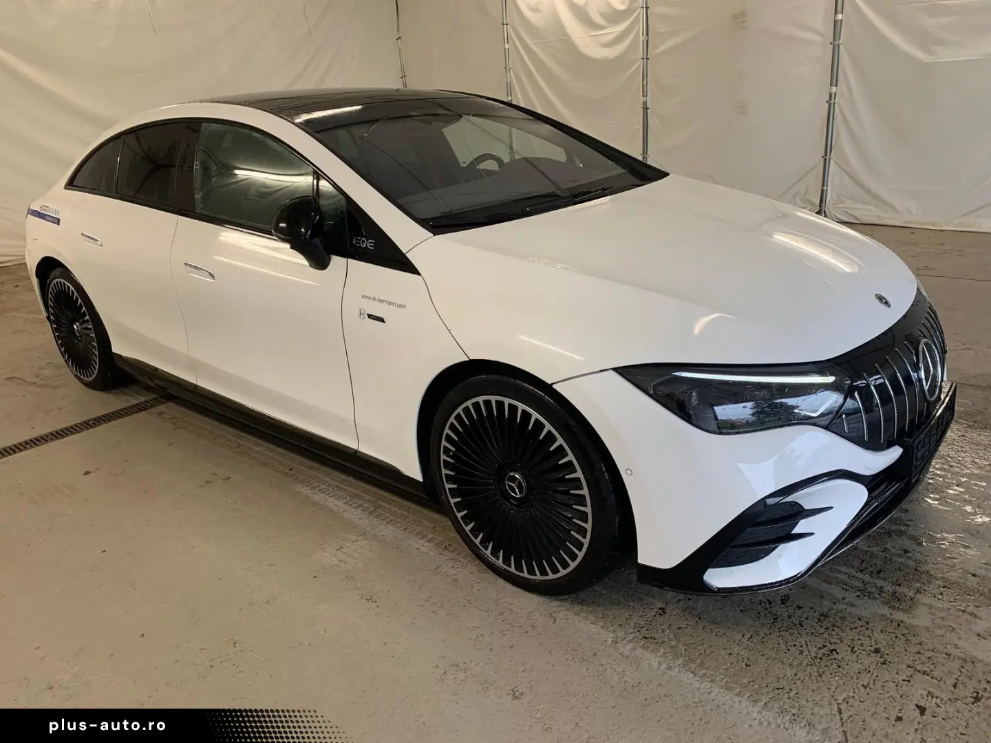 MERCEDES-BENZ EQE 43 AMG 4M HYPERSCREEN MASSAGE PANO 21ZOLL