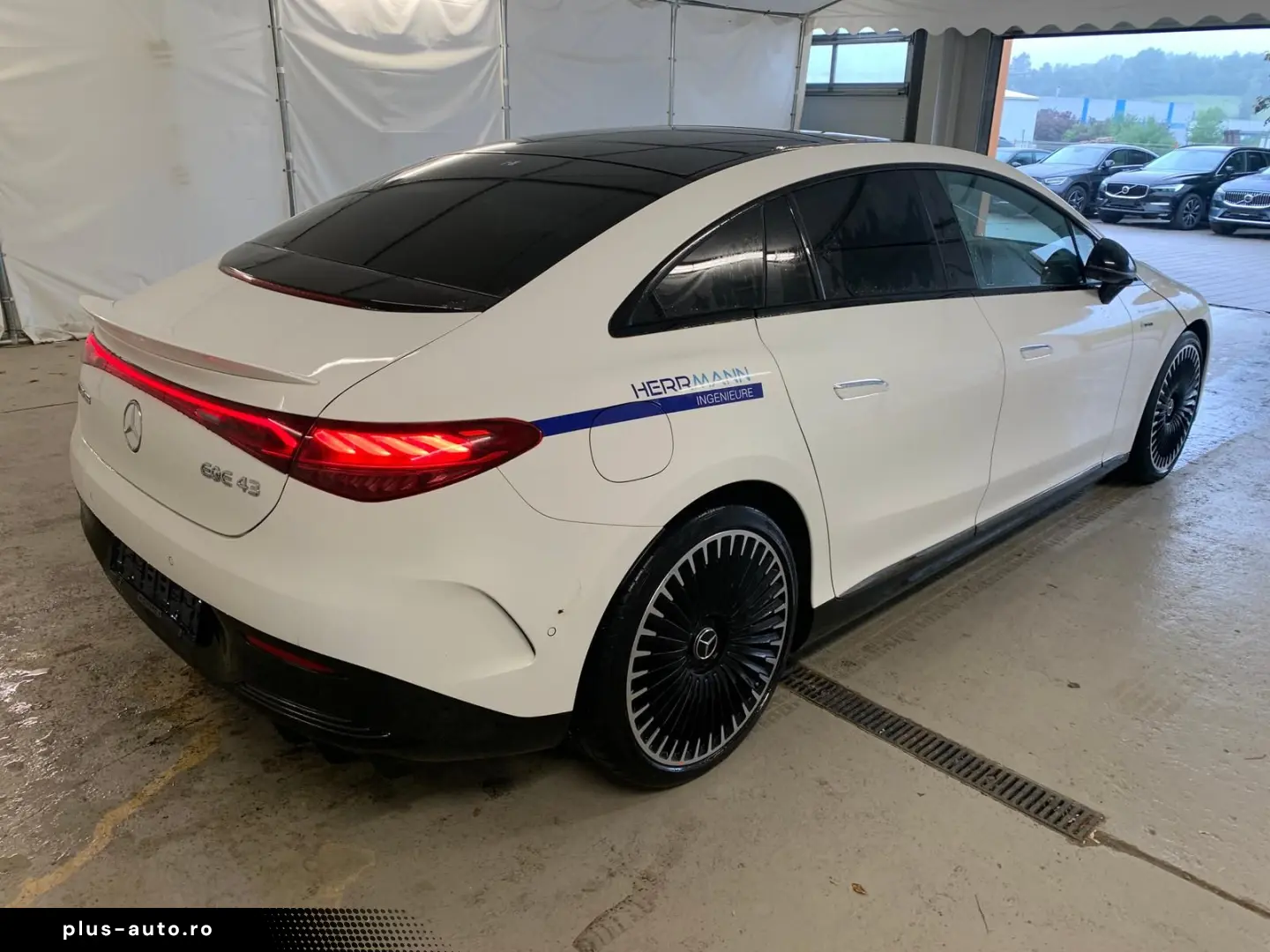 MERCEDES-BENZ EQE 43 AMG 4M HYPERSCREEN MASSAGE PANO 21ZOLL