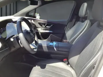 MERCEDES-BENZ EQE 500 4M SUV AMG DIGITAL PANO HYPER AIR AHK