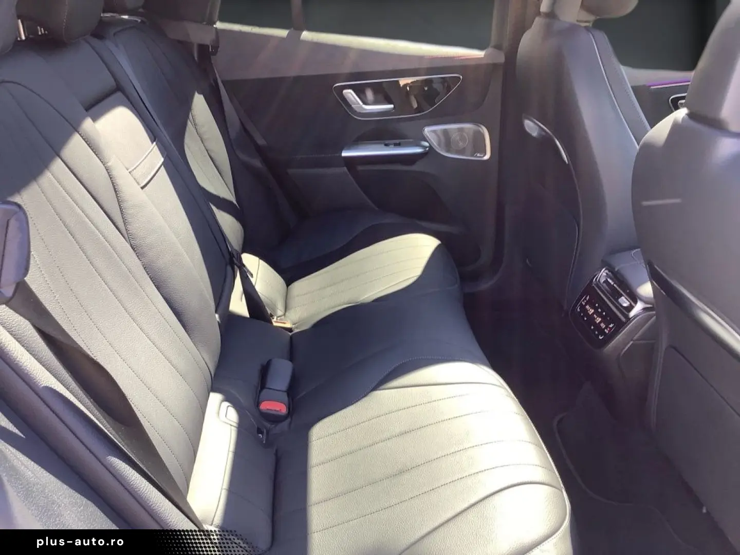 MERCEDES-BENZ EQE 500 4M SUV AMG DIGITAL PANO HYPER AIR AHK