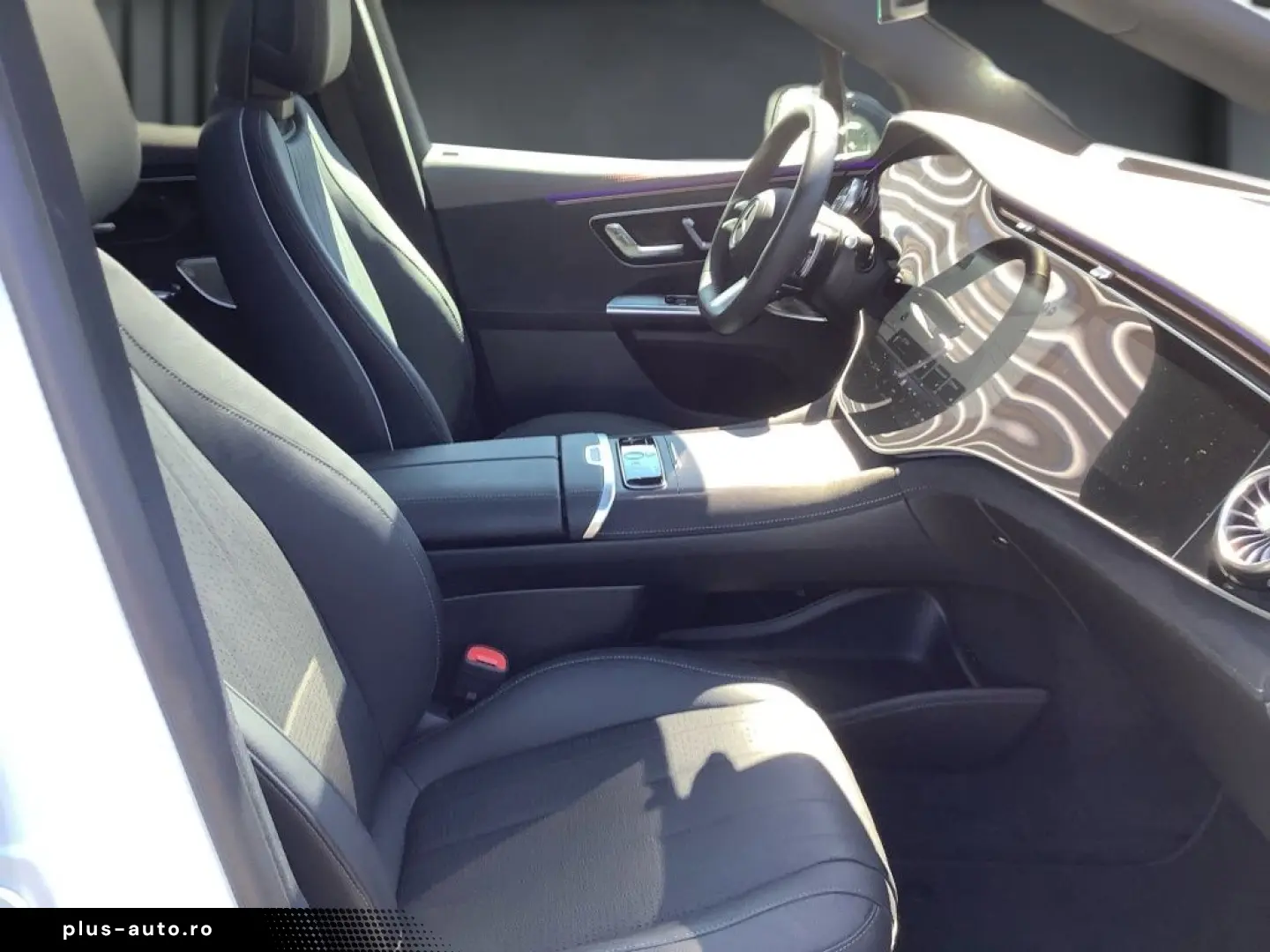MERCEDES-BENZ EQE 500 4M SUV AMG DIGITAL PANO HYPER AIR AHK