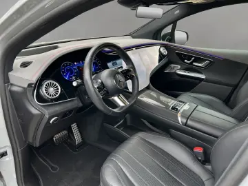 MERCEDES-BENZ EQE 500 SUV AMG Prem  AHK Sitzklima AI…