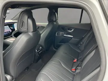 MERCEDES-BENZ EQE 500 SUV AMG Prem  AHK Sitzklima AI…