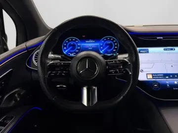 MERCEDES-BENZ EQS 580 4M SUV AMG DISTR PANO BURM HUD…