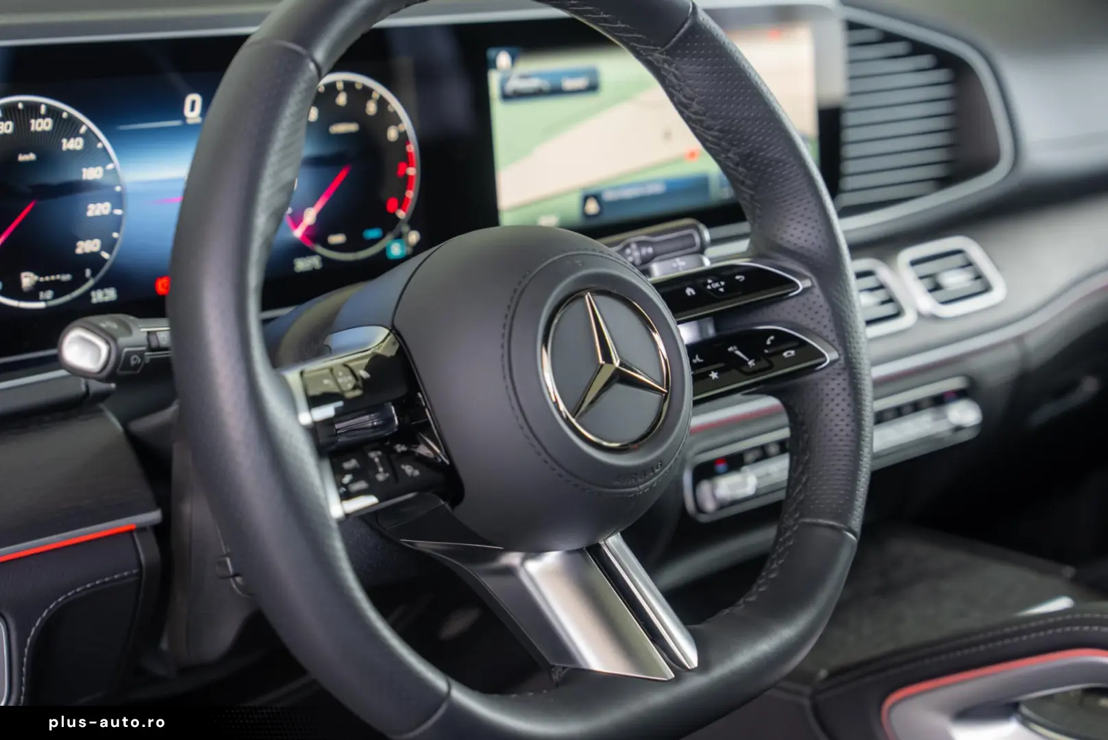MERCEDES-BENZ GLE 2025 — imagine 40