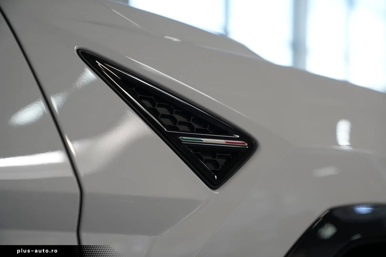LAMBORGHINI Urus S  PANO HEAD-UP SOFT B&O