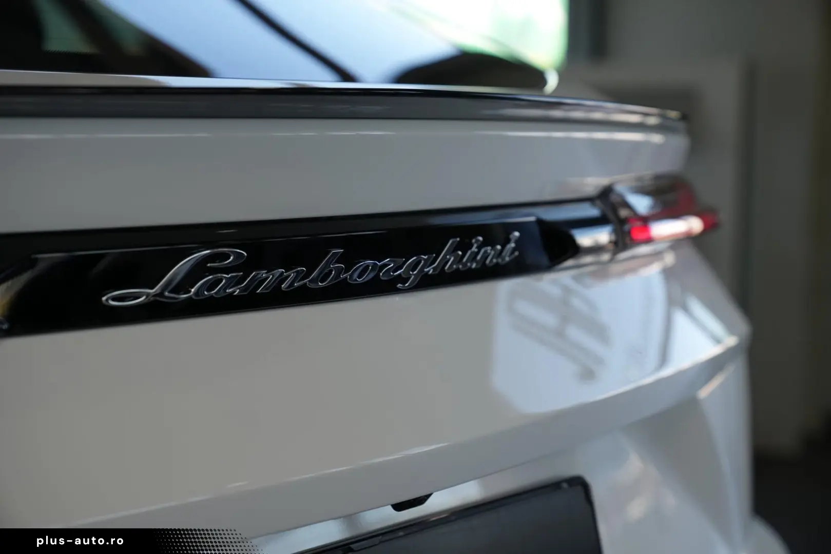 LAMBORGHINI Urus S  PANO HEAD-UP SOFT B&O