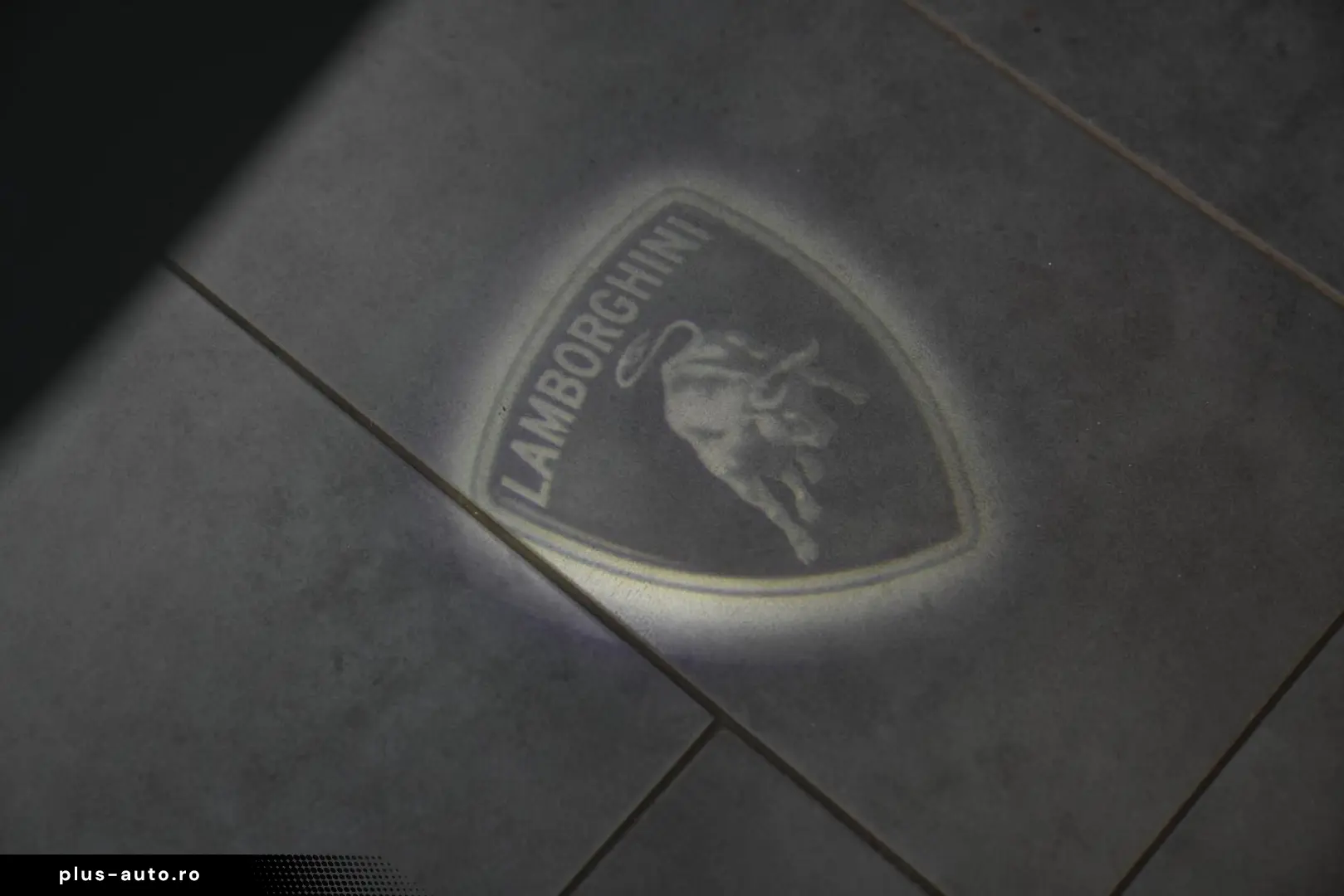 LAMBORGHINI Urus S  PANO HEAD-UP SOFT B&O
