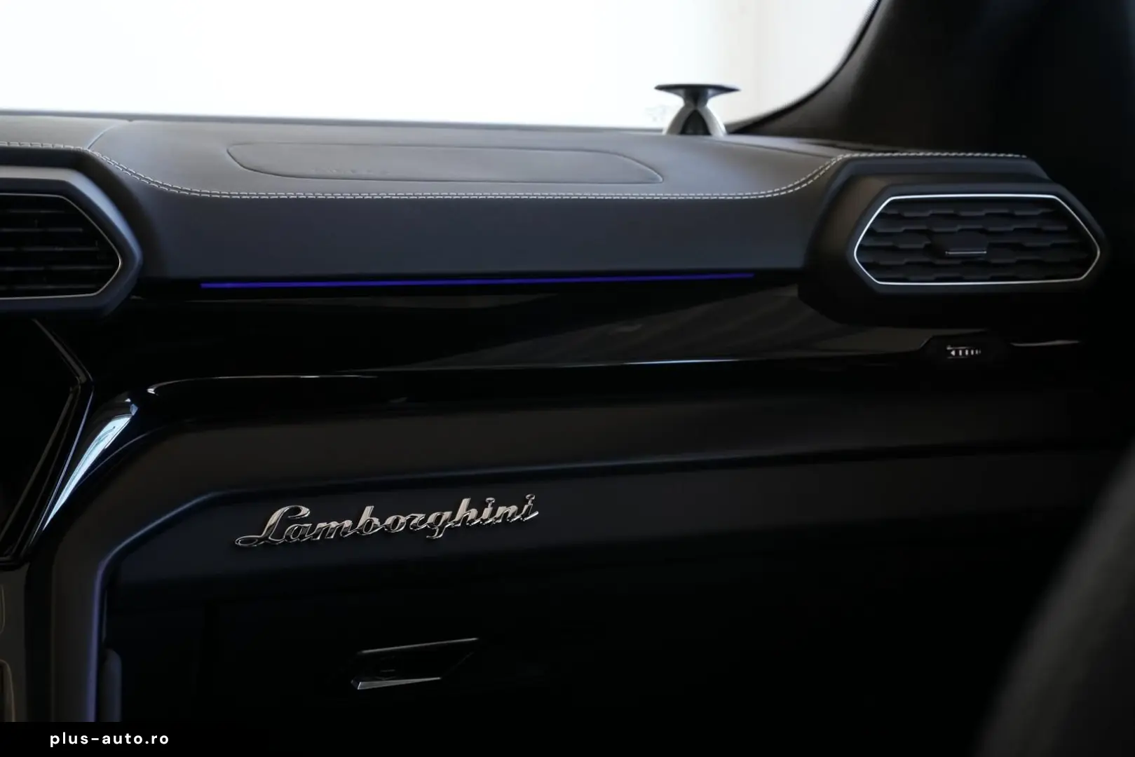 LAMBORGHINI Urus S  PANO HEAD-UP SOFT B&O