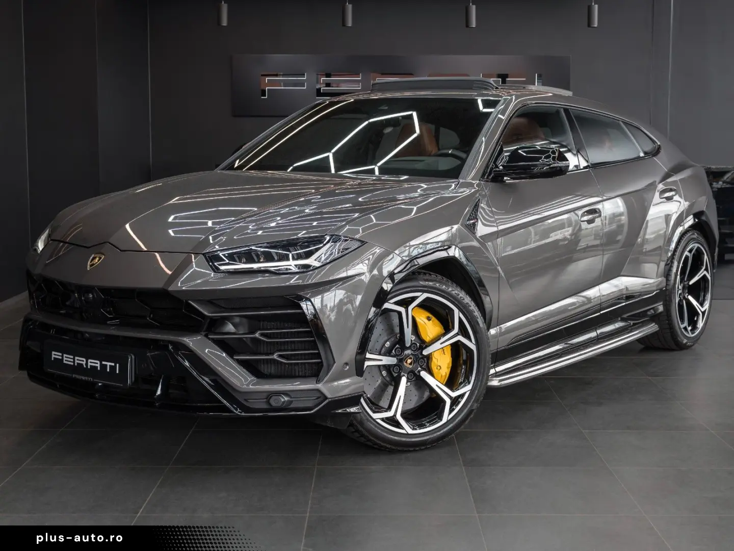 LAMBORGHINI Urus 4.0 V8 1.Hand