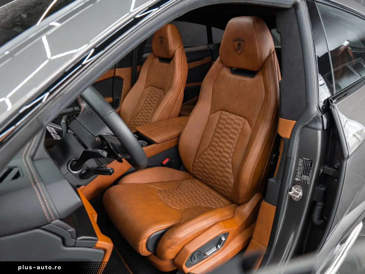 LAMBORGHINI Urus 4.0 V8 1.Hand