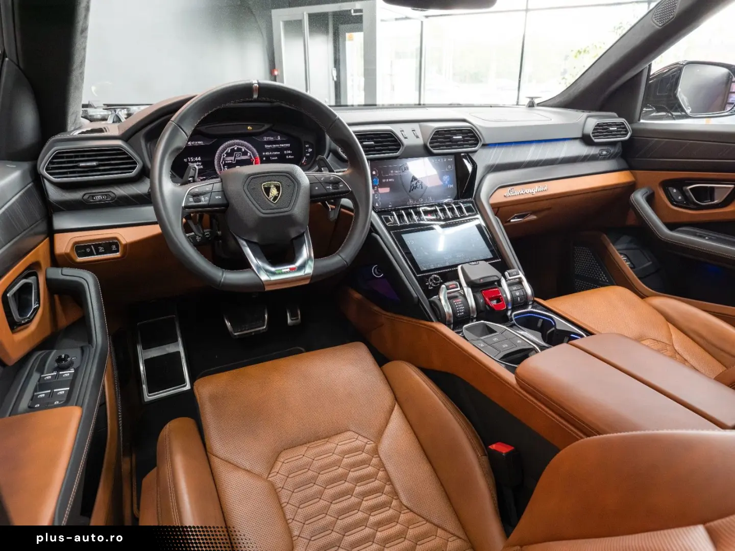 LAMBORGHINI Urus 4.0 V8 1.Hand