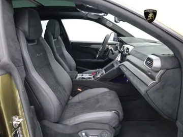 LAMBORGHINI Urus Performante MY24